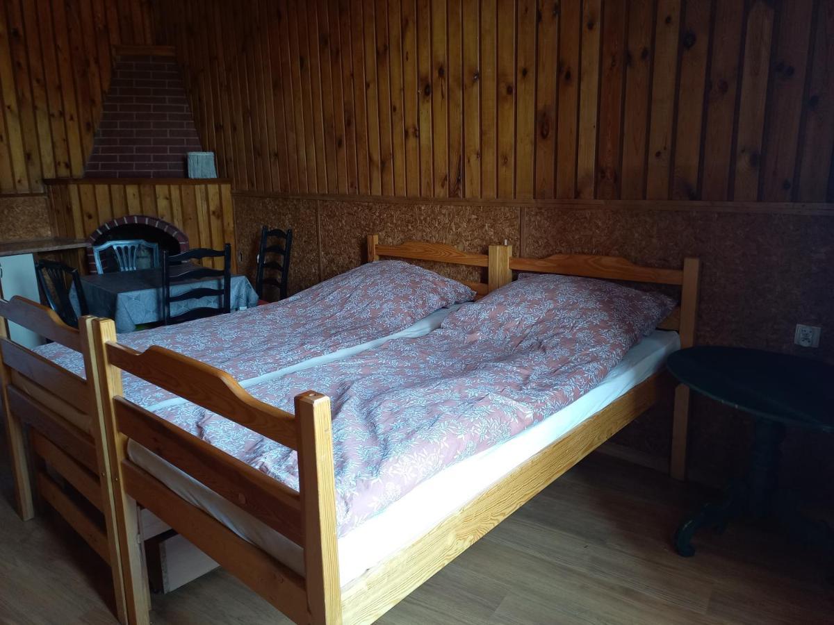 Pokoj 4 Osobowy W Centrum Gdanska Z Aneksem Kuchennym Rooms To Let Exterior foto